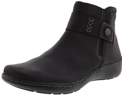 Clarks Women's Cora Rae Ankle Boots