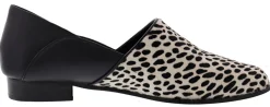 Clarks Women's Pure Tone Black Dressy Flats